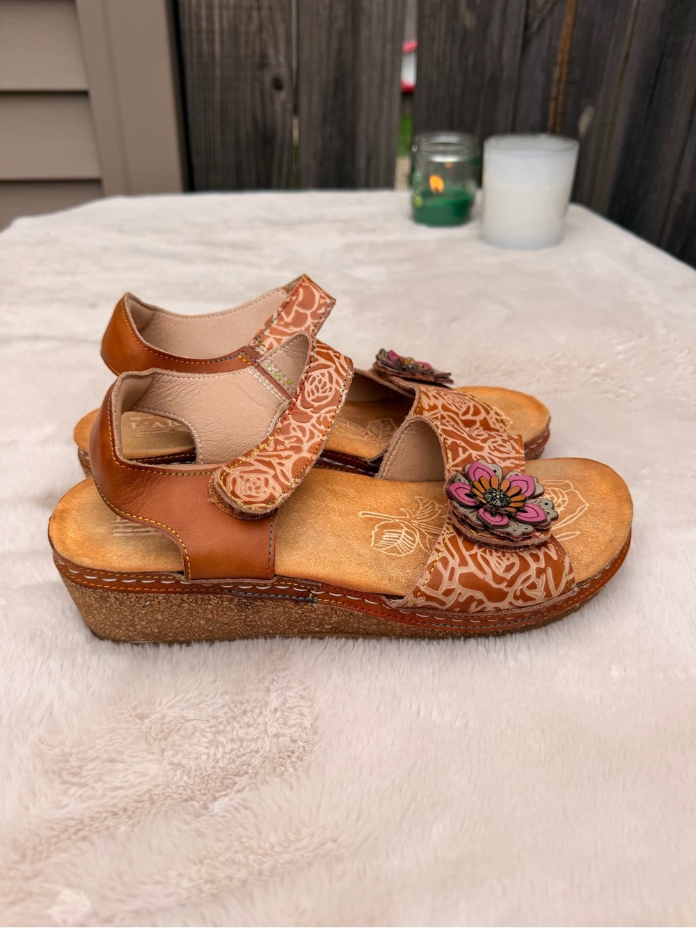 L'ATISTE Brown Floral Accent Wedge Sandals with Pink Flower Detail